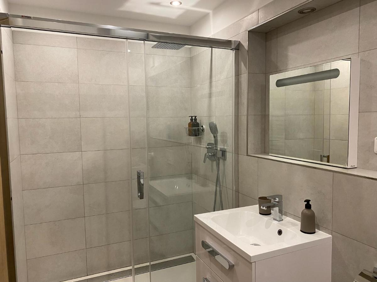 براغ The Dante Villa Apartments المظهر الخارجي الصورة