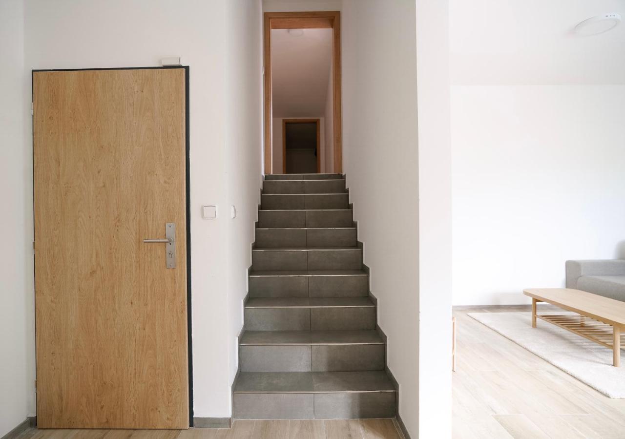 براغ The Dante Villa Apartments المظهر الخارجي الصورة